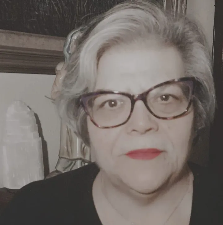 Linda R.